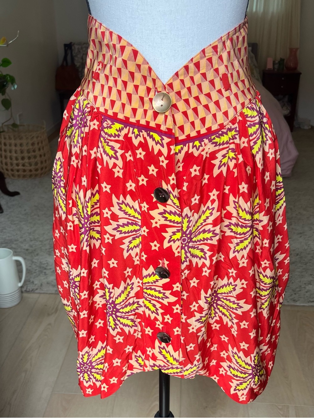 SUNO Sustainable Luxury Women's Skirt Size 4 / Small Red Button Pockets Unique